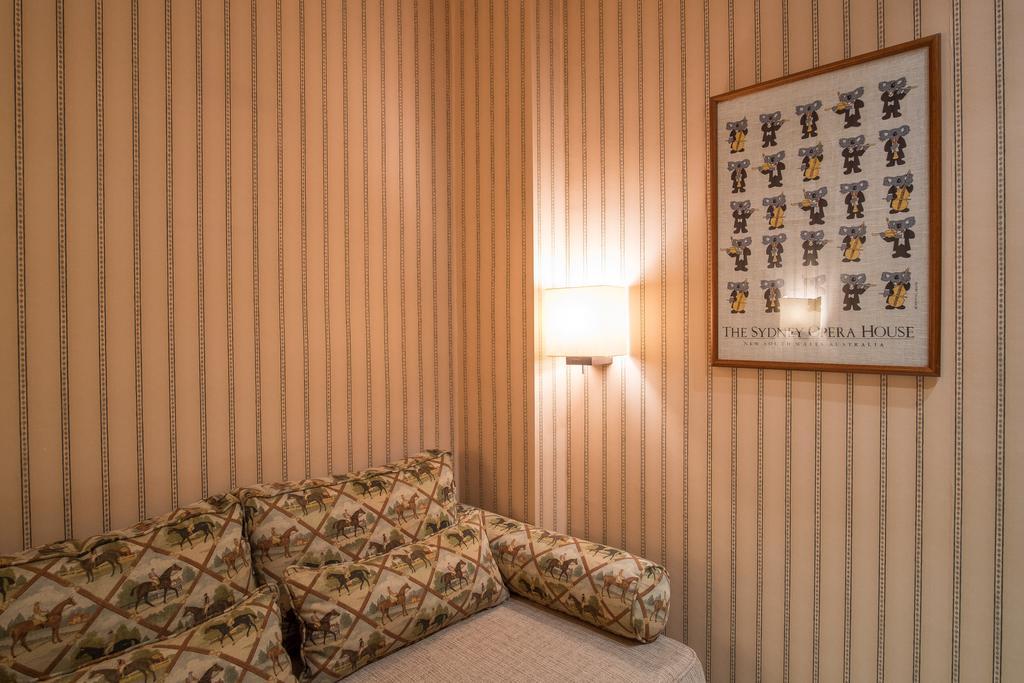 Apartaments Suites Sant Jordi Монтбрио-дель-Камп Экстерьер фото